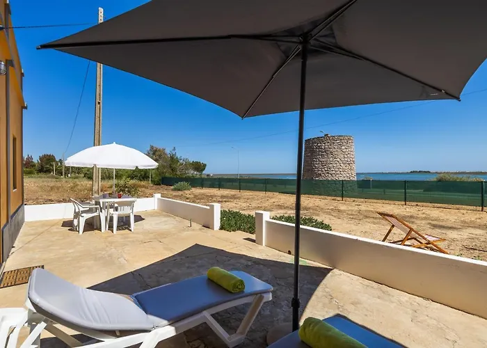 Yellow House Holiday home *